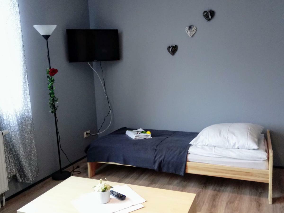 Noclegi na Heweliusza Sanok Buitenkant foto